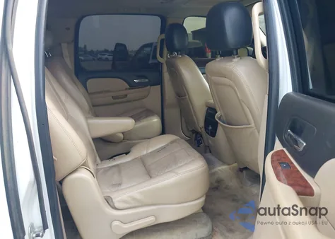 2007 Chevrolet Suburban 1500 Ltz z USA, uszkodzony, nr VIN 3GNFC16037G106566